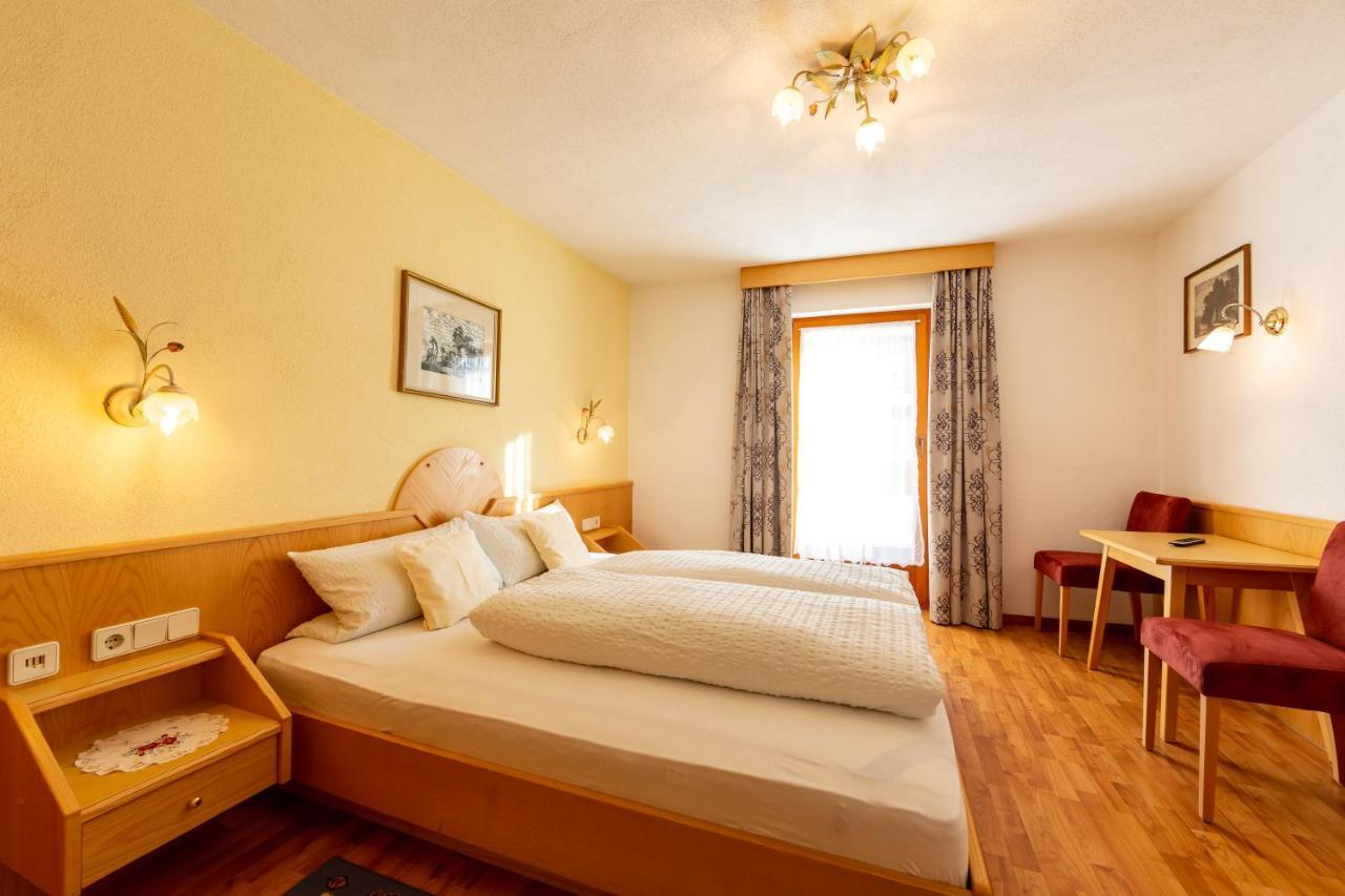 Pension Alpenrose Serfaus Esterno foto